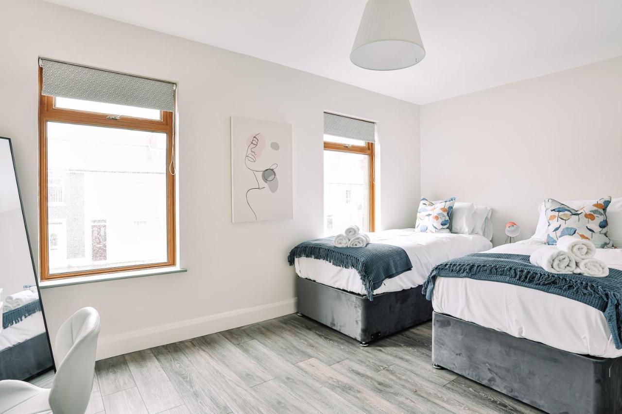 Family Town House Villa Belfast Exteriör bild